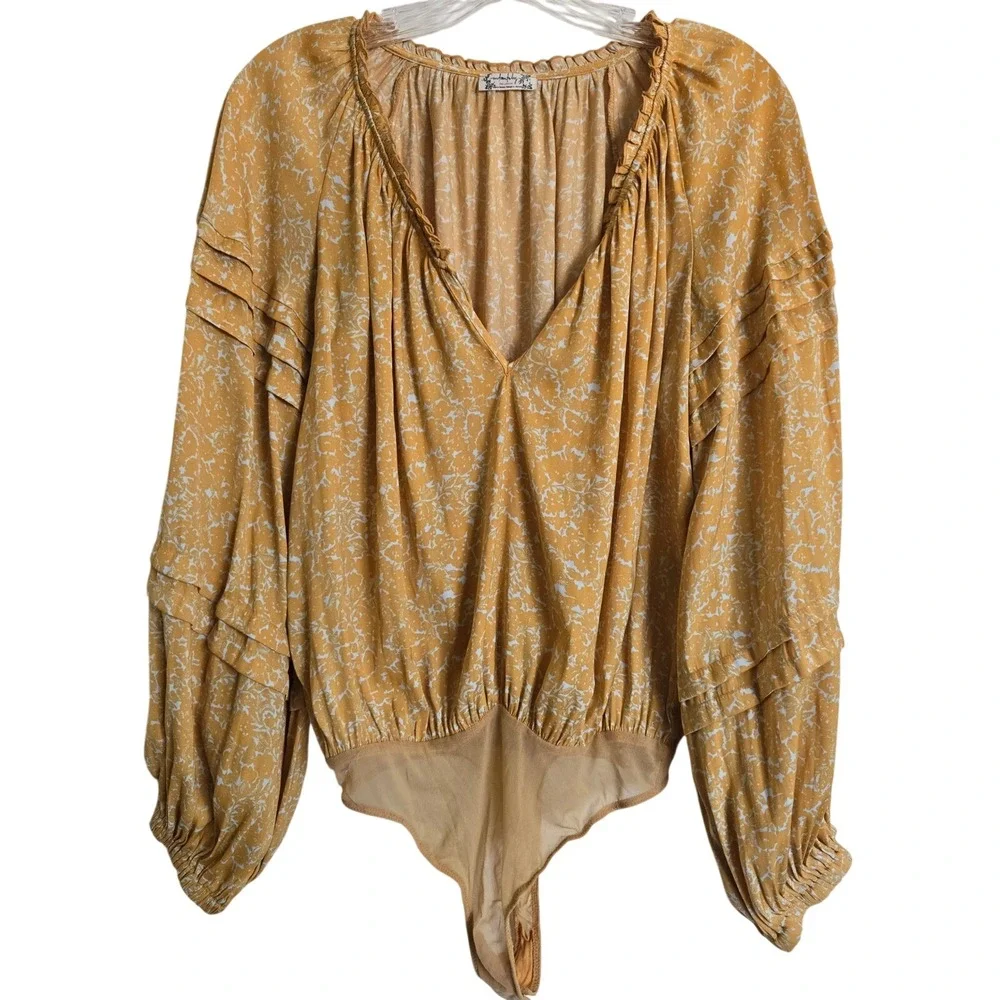 Free People Intimately XS Yellow Floral Print Boho V-Neck Bodysuit Long Sleeve‎
